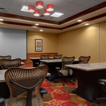 Hilton Garden Inn Milwaukee Airport Business bild